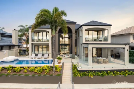 30 Midnight Ct, Runaway Bay, QLD 4216