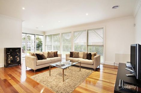 Property photo of 928 Burke Road Deepdene VIC 3103