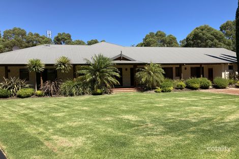 Property photo of 21 Tall Tree Crescent Reinscourt WA 6280