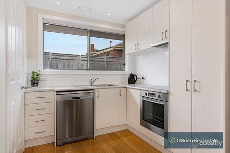Property photo of 2/43 Woodbine Grove Chelsea VIC 3196
