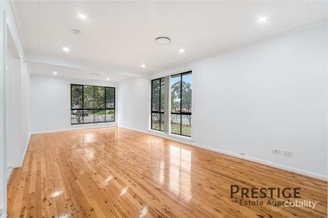 Property photo of 8 Macleay Street Bradbury NSW 2560