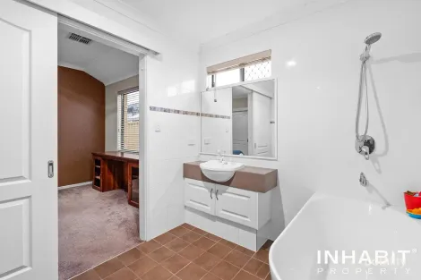 Property photo of 3 Toona Way Bennett Springs WA 6063