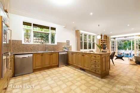 Property photo of 14 Kent Grove Caulfield North VIC 3161