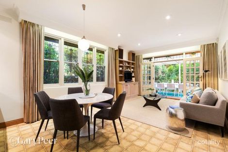Property photo of 14 Kent Grove Caulfield North VIC 3161