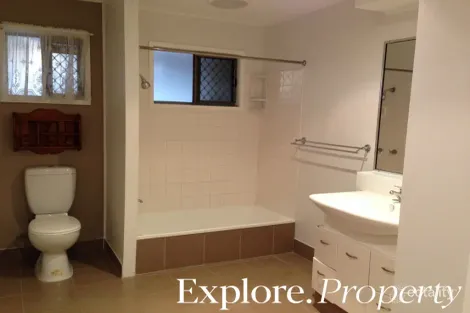 Property photo of 1/16 Cabbage Tree Road Andergrove QLD 4740