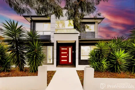 1/28 CHURCHILL AVE, MAIDSTONE, VIC 3012