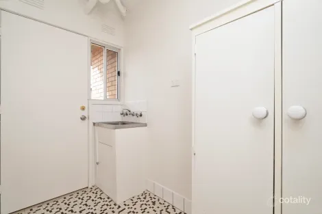 Property photo of 5/187 Lake Albert Road Kooringal NSW 2650