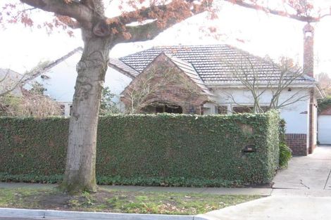 Property photo of 24 Dent Street Glen Iris VIC 3146