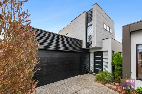 Property photo of 2/9 Seaton Road Mornington VIC 3931