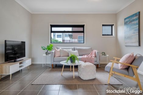 Property photo of 15 Swagman Walk Wollert VIC 3750