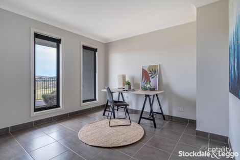 Property photo of 15 Swagman Walk Wollert VIC 3750