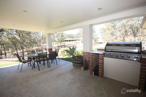 Property photo of 20 Stacy Close Wattle Ponds NSW 2330