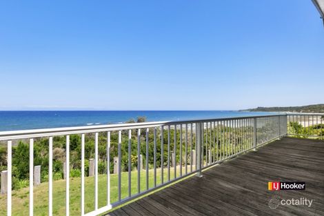 32 Bayside Dr, Walkerville North, VIC 3956