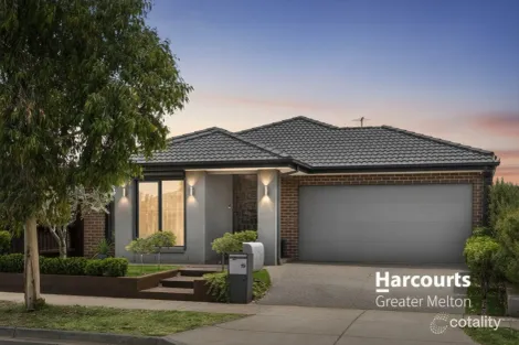 19 KIRKHAM DR, THORNHILL PARK, VIC 3335