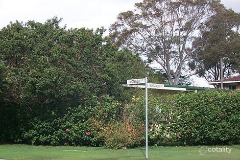 8 Monash St, Golden Beach, QLD 4551