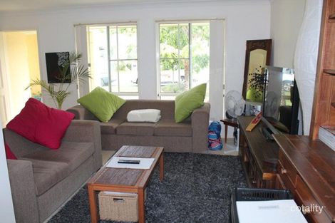 Property photo of 15 Glendale Crescent Ocean Shores NSW 2483