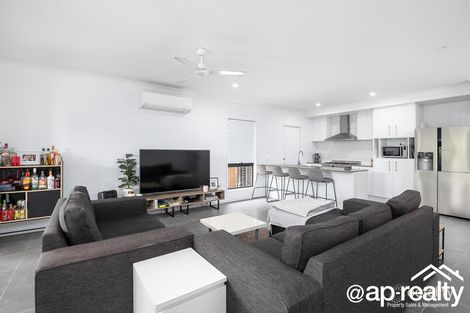 Property photo of 32 Zenith Place Pallara QLD 4110