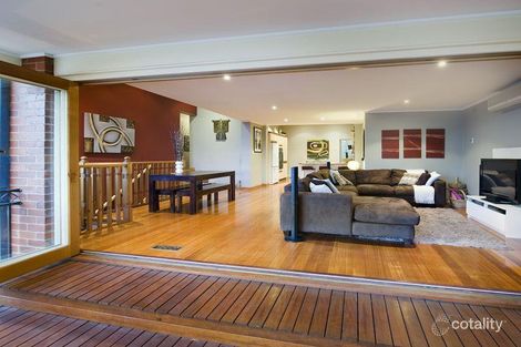 Property photo of 28 Yeovil Road Glen Iris VIC 3146