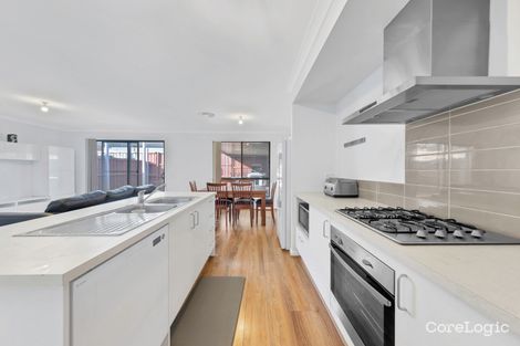 Property photo of 14 Pisa Way Mernda VIC 3754