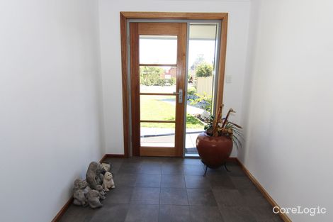 Property photo of 3 Jonnel Place Tuncurry NSW 2428
