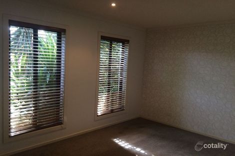 Property photo of 13 Hascombe Drive Caroline Springs VIC 3023