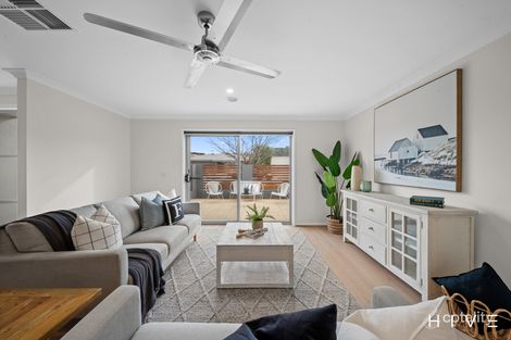 Property photo of 6 Schrieber Place Bonner ACT 2914