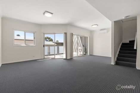 Property photo of 43/161 Uriarra Road Crestwood NSW 2620