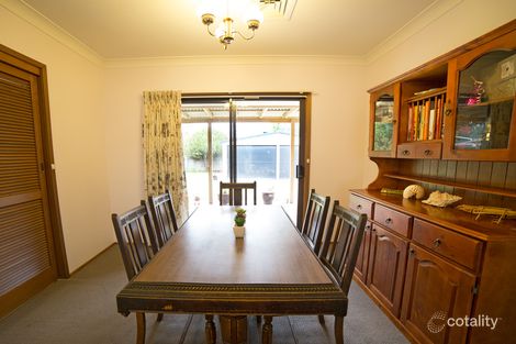 Property photo of 40 Sturt Circle Dubbo NSW 2830