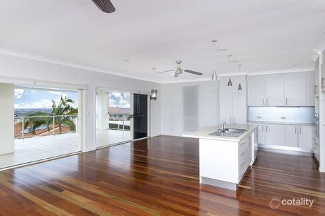 Property photo of 13 Mercure Place Highland Park QLD 4211