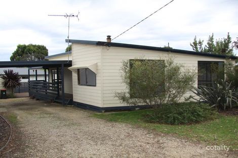 Property photo of 17 Lind Drive Lake Tyers Beach VIC 3909