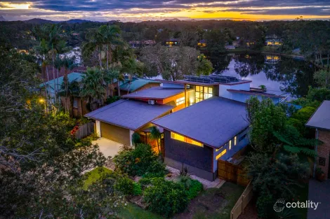 Property photo of 5 Berrimbillah Court Ocean Shores NSW 2483