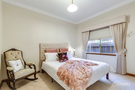 Property photo of 2 Wordsworth Place Delahey VIC 3037
