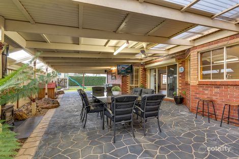 Property photo of 2 Wordsworth Place Delahey VIC 3037