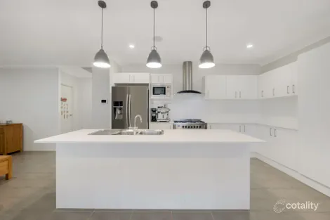 Property photo of 1 Baldi Drive Silverdale NSW 2752