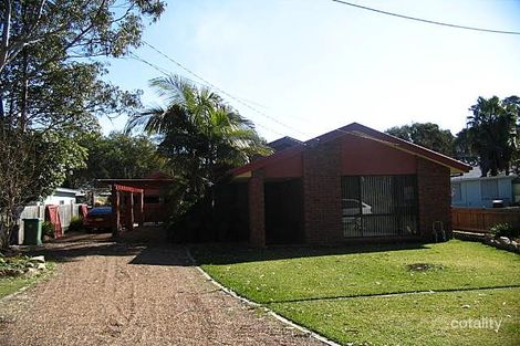 8 Findlay Ave, Chain Valley Bay, NSW 2259