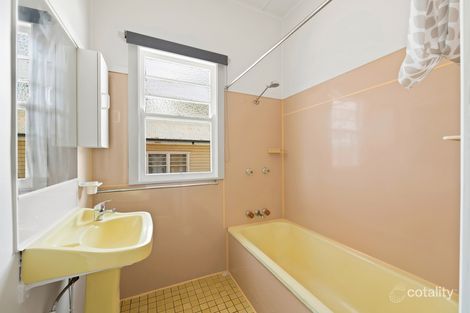 Property photo of 9 Donegal Street Rockville QLD 4350