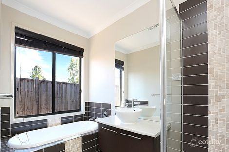 Property photo of 29 Bronzewing Street Williams Landing VIC 3027