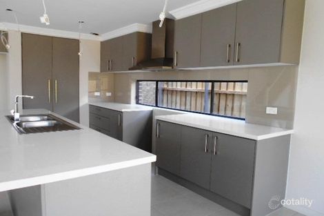 Property photo of 64 Alderton Drive Colebee NSW 2761