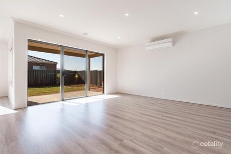 Property photo of 21 Accolade Drive Craigieburn VIC 3064