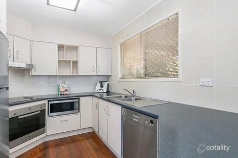 Property photo of 8 Kenmar Street Wynnum West QLD 4178