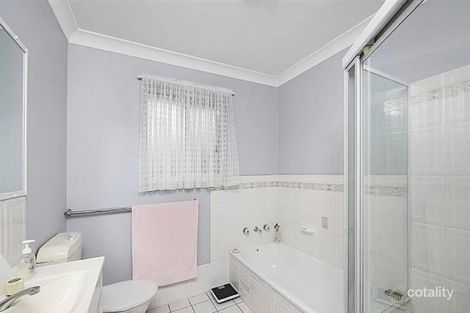 Property photo of 210 Lakedge Avenue Berkeley Vale NSW 2261