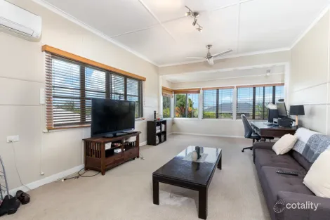 Property photo of 2/17 Adrian Street Margate QLD 4019