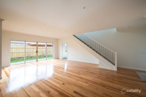 Property photo of 2/2 Birch Avenue Tullamarine VIC 3043