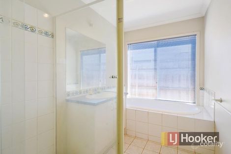 Property photo of 52 Beethoven Drive Narre Warren South VIC 3805