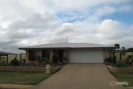 28 Bernborough Ave, Moranbah, QLD 4744