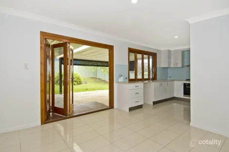 Property photo of 184 Universal Street Oxenford QLD 4210