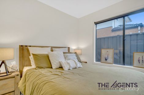 Property photo of 26 Runcorn Crescent Strathtulloh VIC 3338
