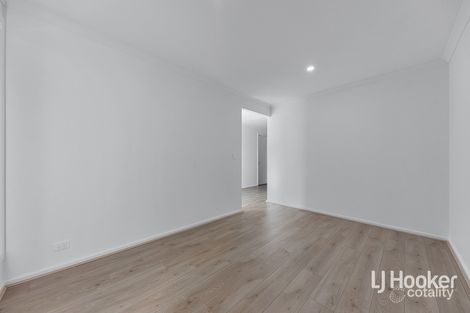Property photo of 15 Kestrel Avenue Riverlea Park SA 5120