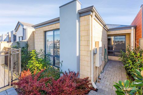 Property photo of 64 Ryhill Crescent Wellard WA 6170