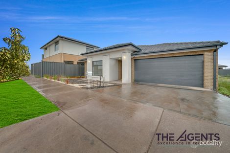 Property photo of 26 Runcorn Crescent Strathtulloh VIC 3338